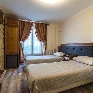 Habitación con 2 Camas Individuales